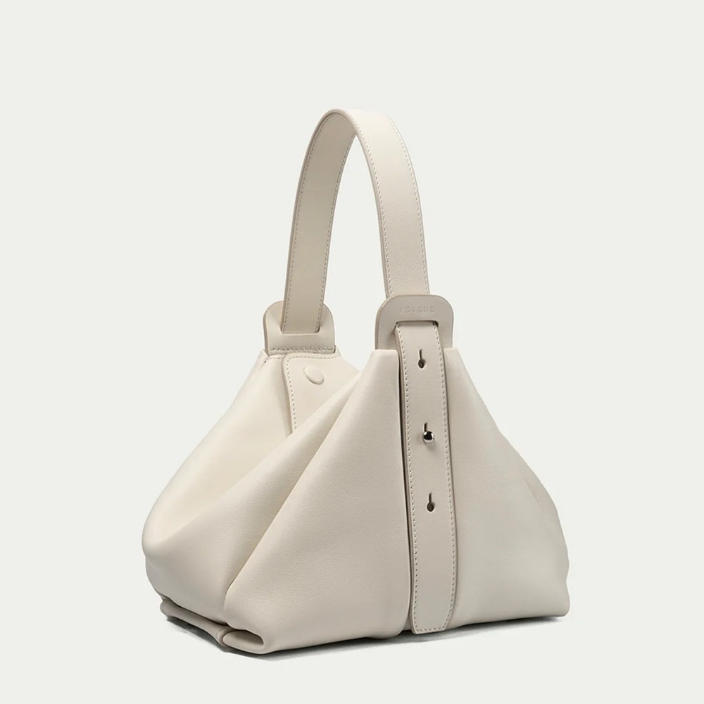 Advene Age Bag in Cream - like new with both straps. - Picture 4 of 10